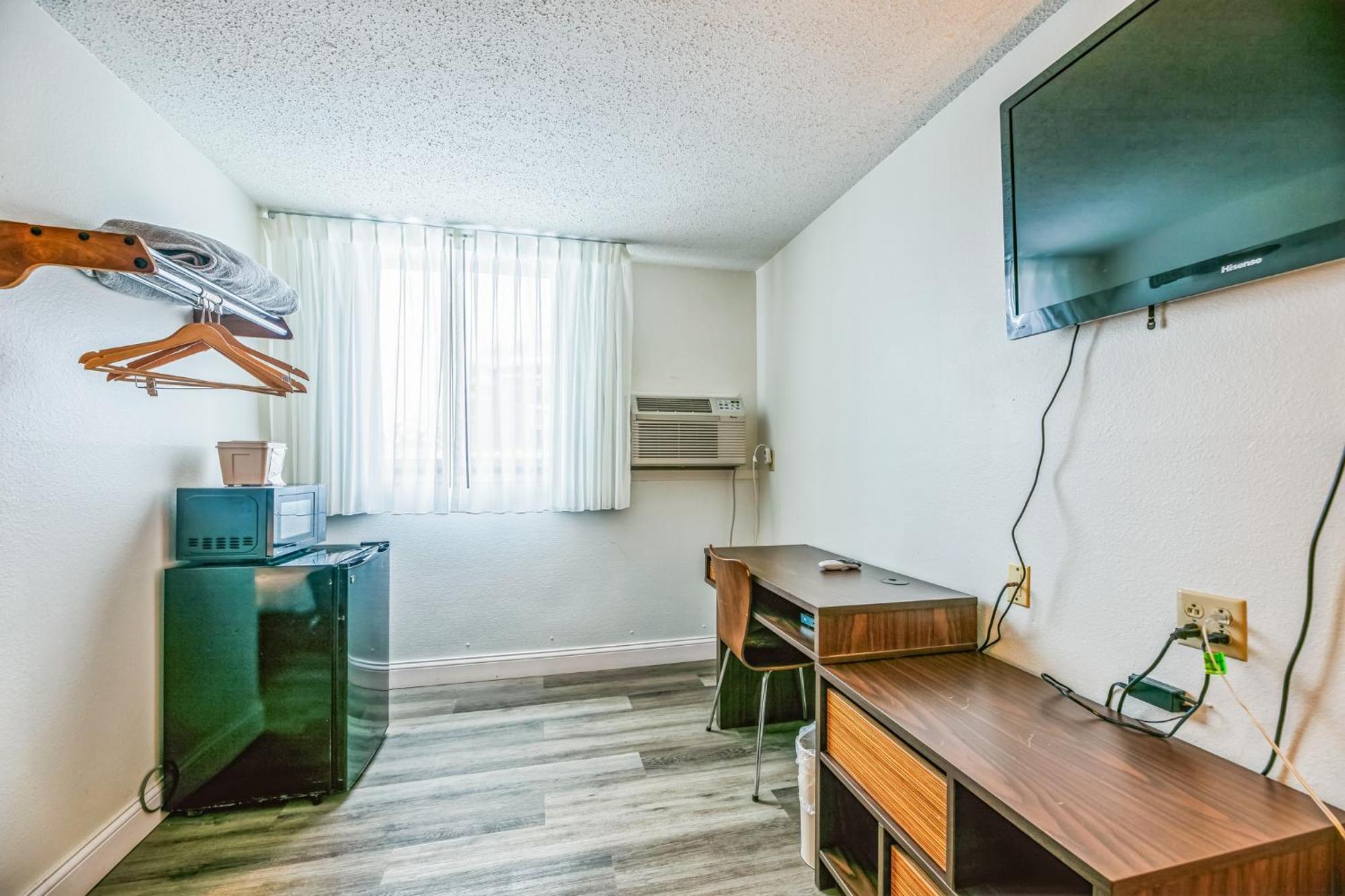 Hotel 8 Fergus Falls Екстер'єр фото